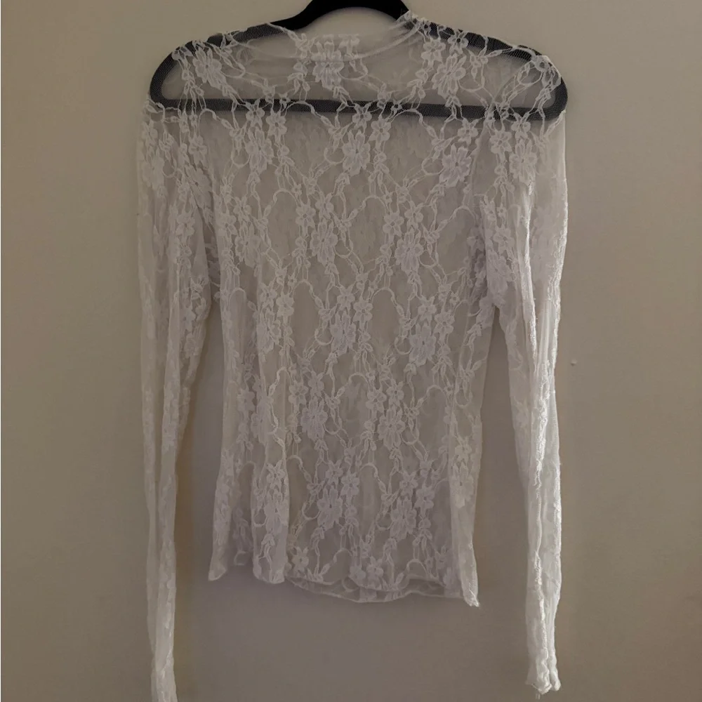 Amazon White Lace Long Sleeve Blouse - Picture 1 of 1